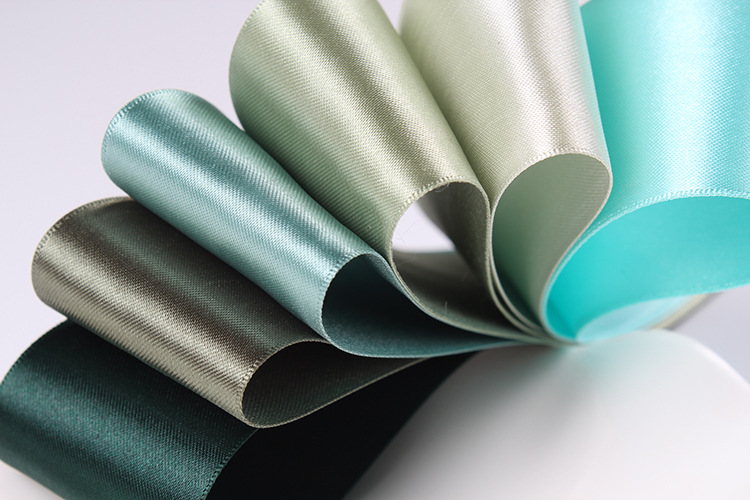 Factory direct sales of 2.5CM Korean single-sided polyester webbing, DIY handmade hair accessories, ribbon bows, satin ribbons, and clothing accessories detail image 2