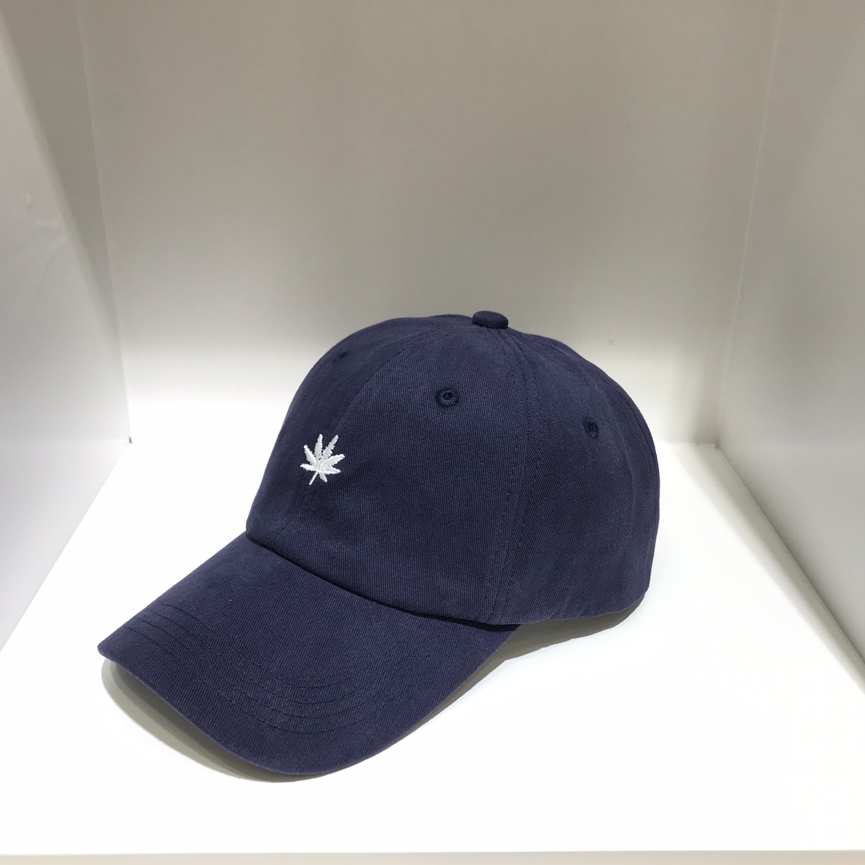 Leaf Baseball Cap Duck Cap undefined