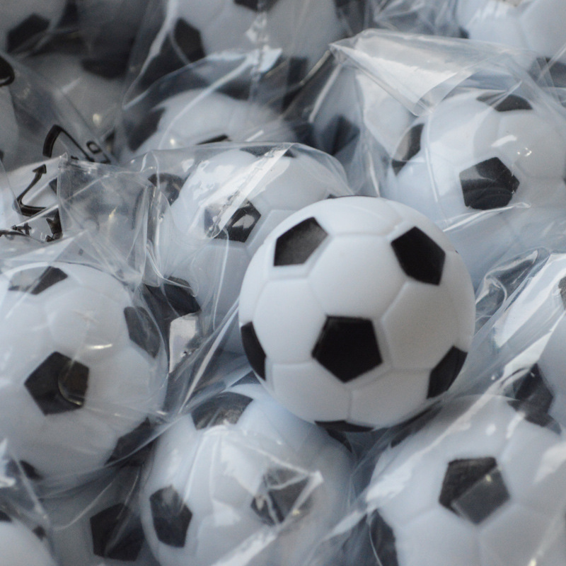 桌上足球 环保塑胶黑白小足球 直径29 31 32 36mm足球机配件白底实物图