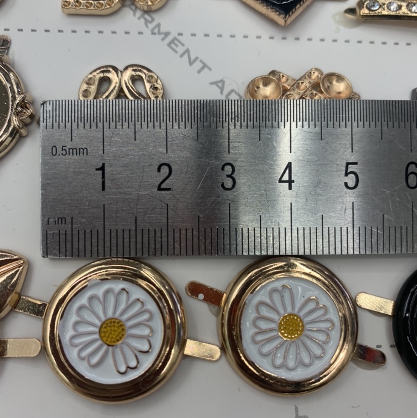 Shoe Buckle 06 Metal Label Customized [Factory Wholesale] Process Pendant Bag Pin Mark Clothing Hardware Sewing Line Mark