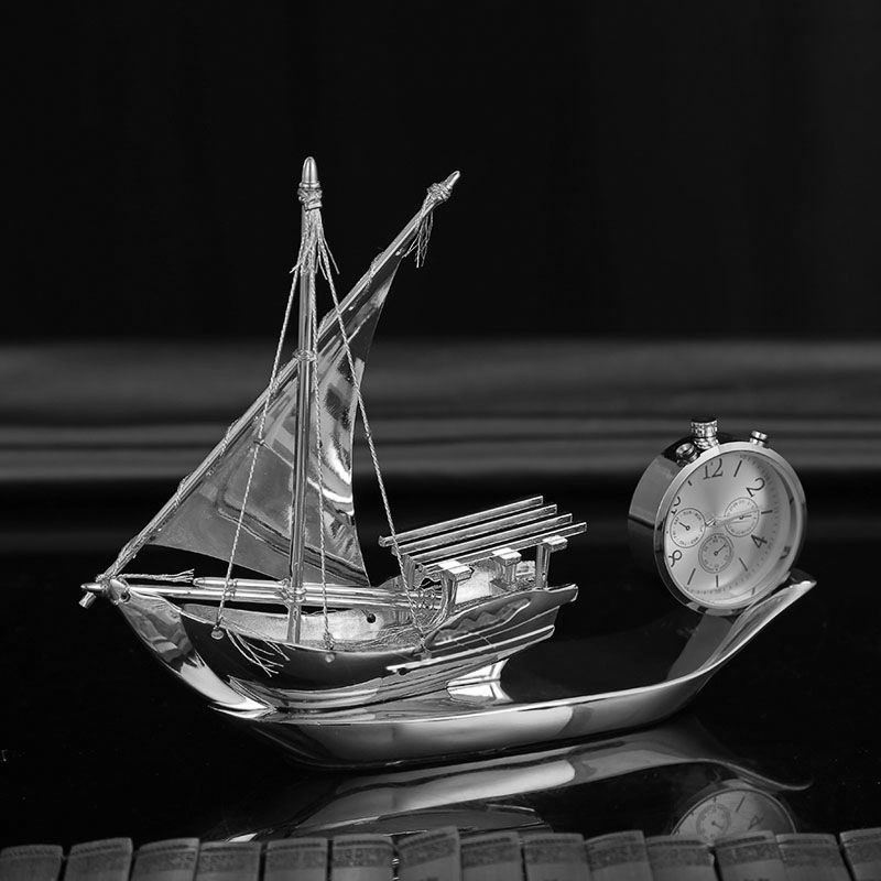 汽车摆件实物图