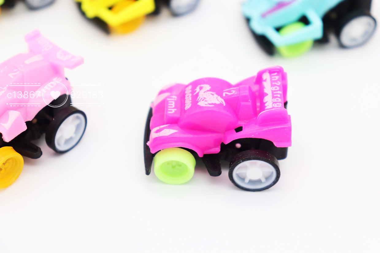 Colorful rebound racing car, children's plastic toy gift, Gashapon party toy Specification image