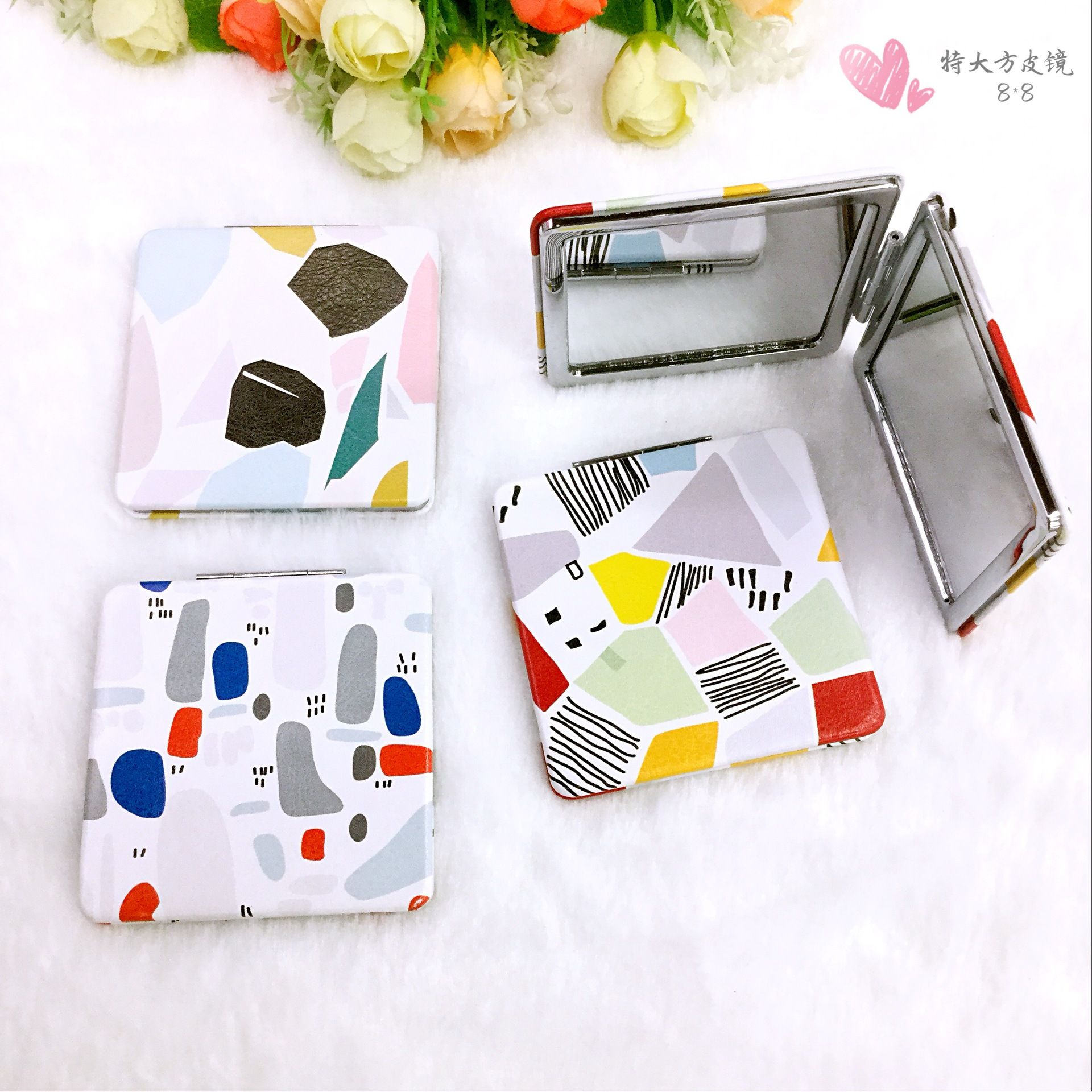 【花开木木】创意时尚爆款特大号化妆镜双面折叠镜！产品图