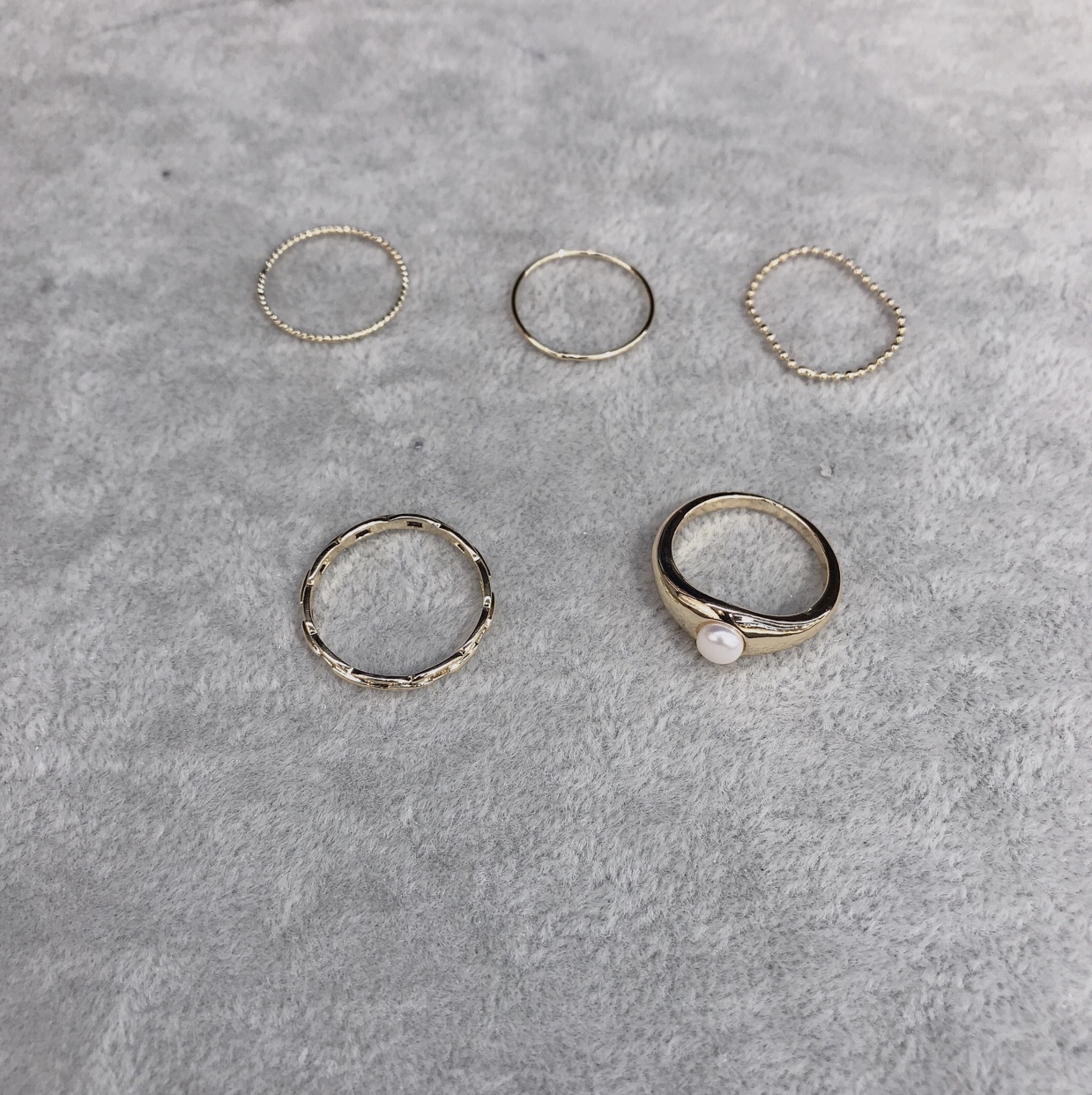 Five-piece set of rings