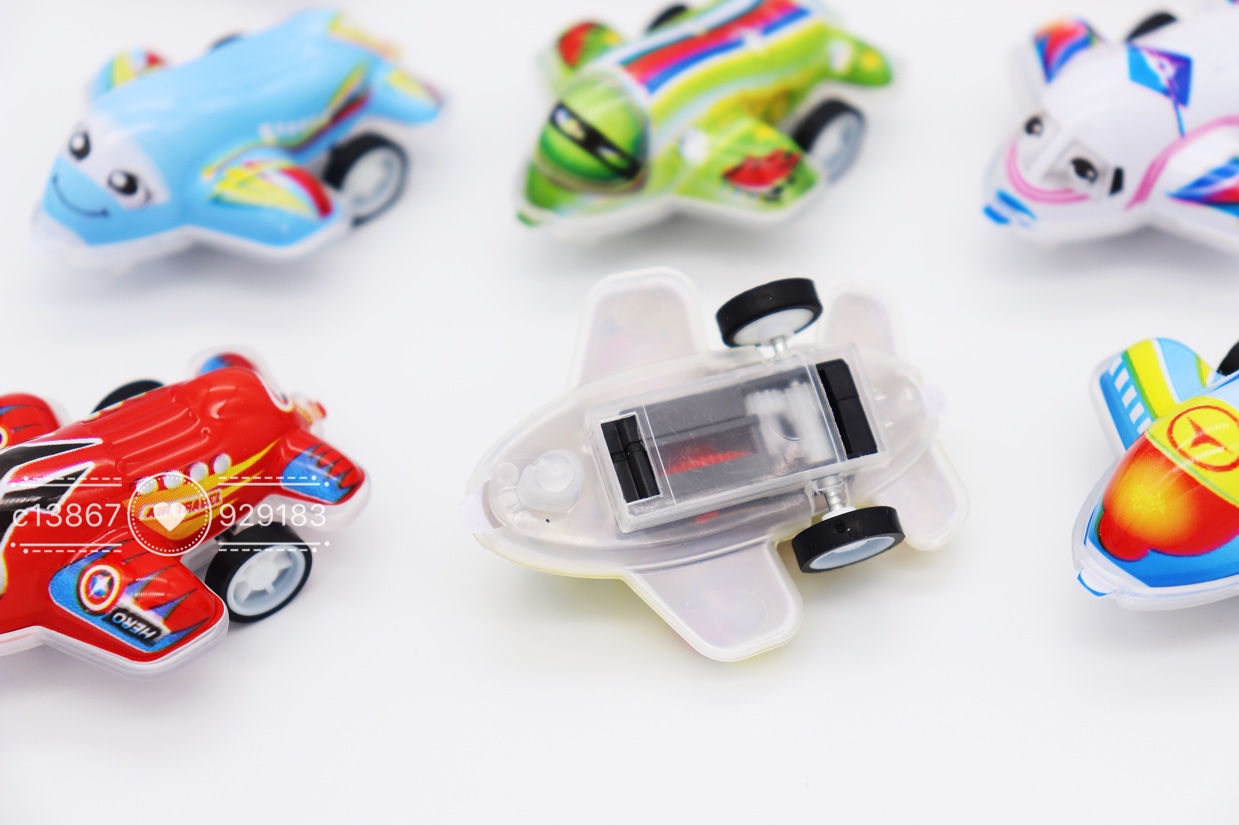 Huili Little Airplane Children's plastic toy Gift, Gacha Party toy Application Scenario