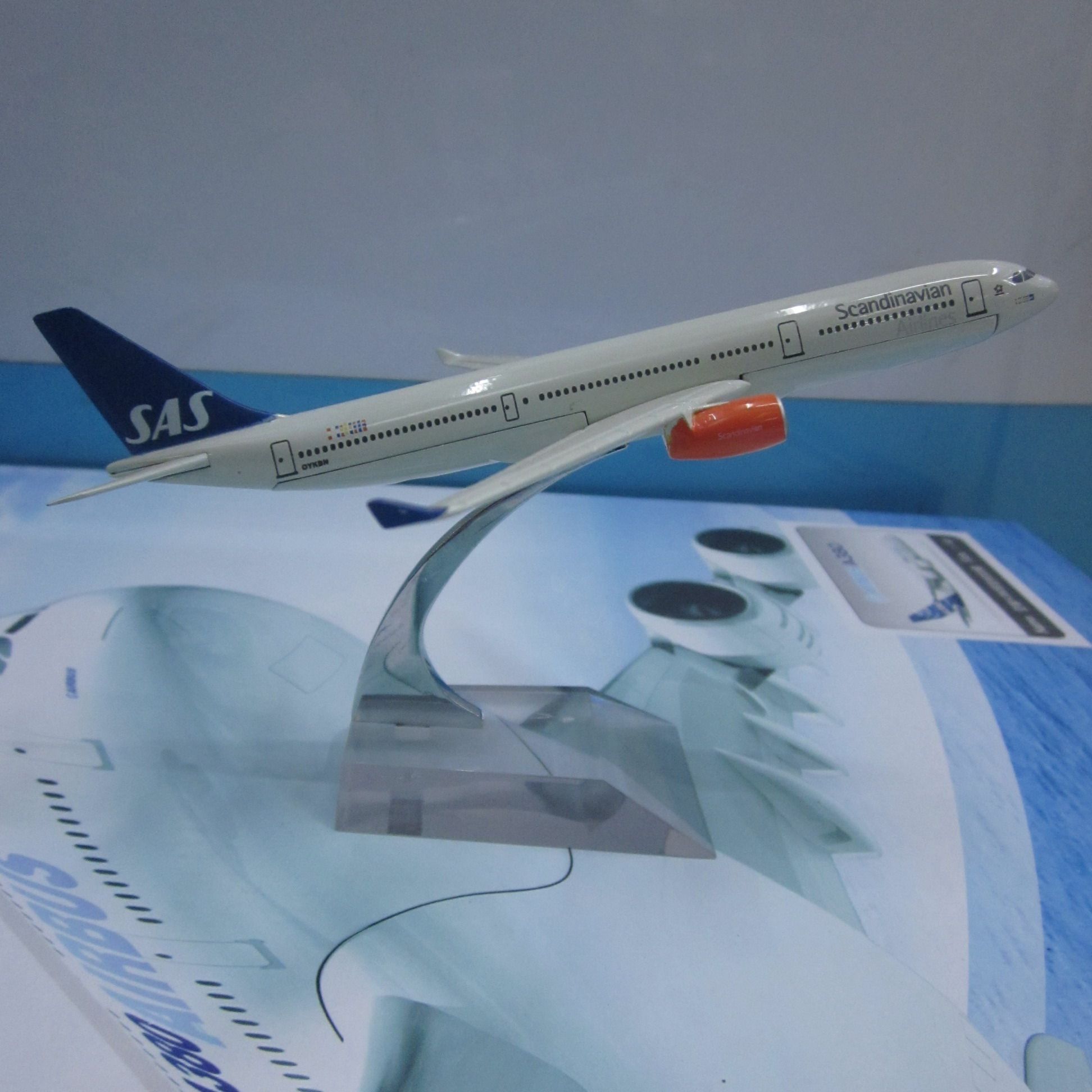 合金飞机模型（瑞典北欧航空A330）飞机模型  金属飞机模型产品图