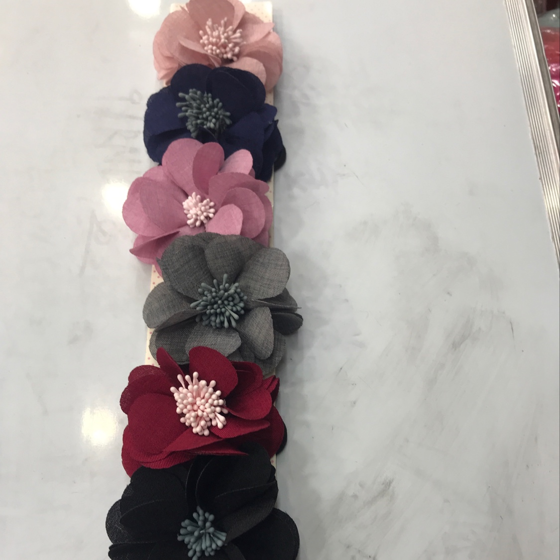 五瓣加火柴芯花
