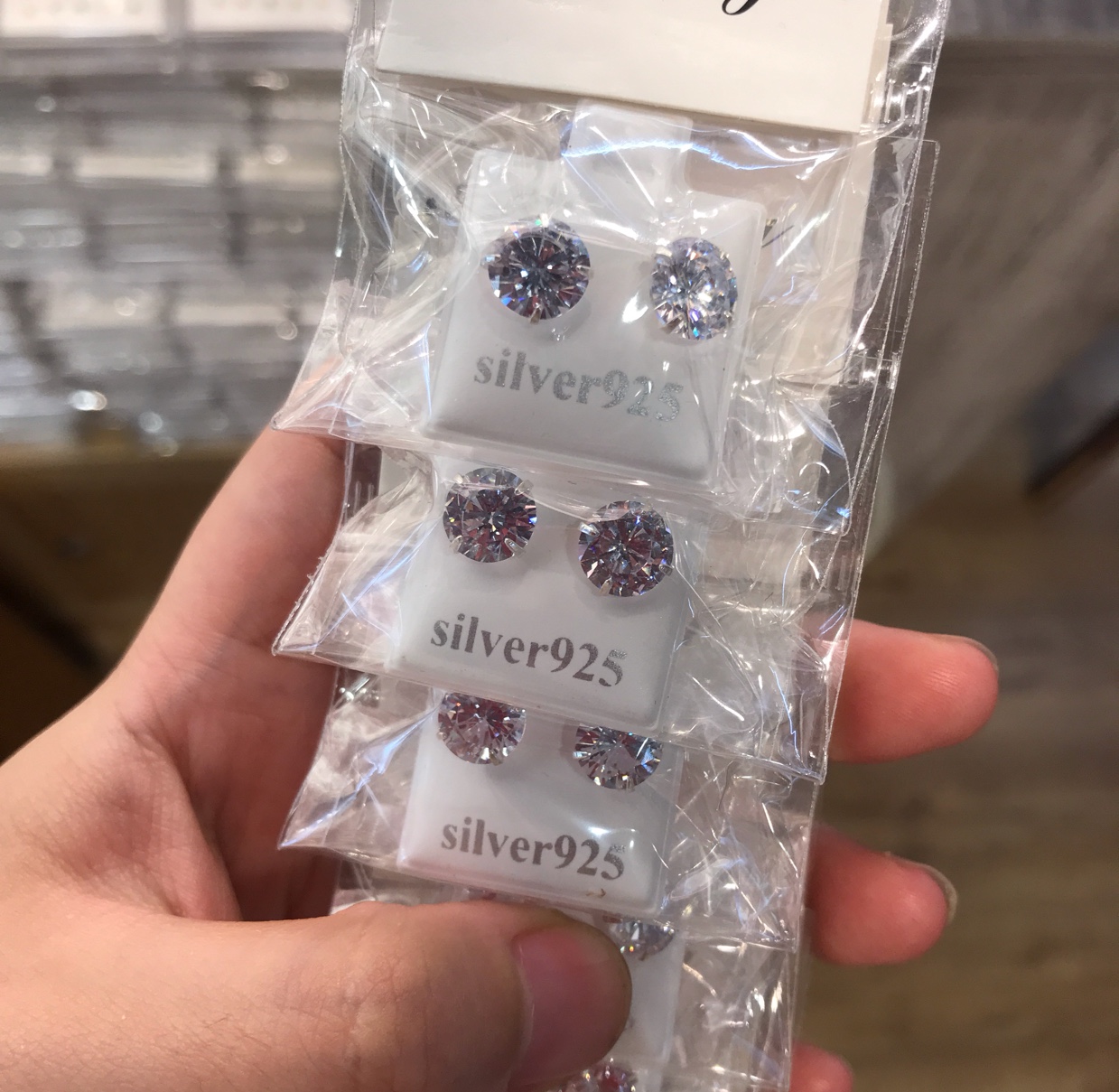 3mm zircon round super shiny pure silver stud earrings for ladies, simple, fashionable and elegant