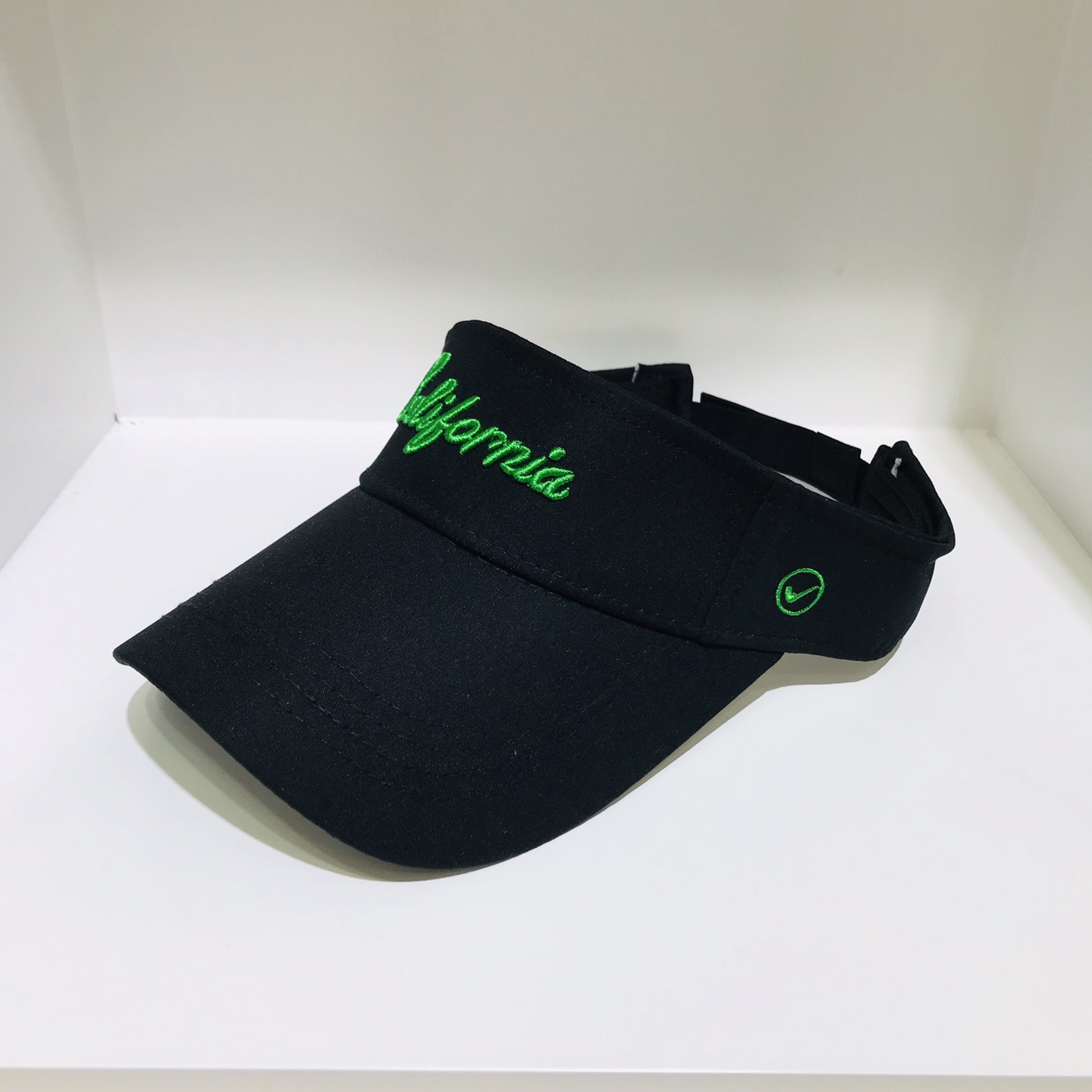 Letter open-top hat, sun hat undefined