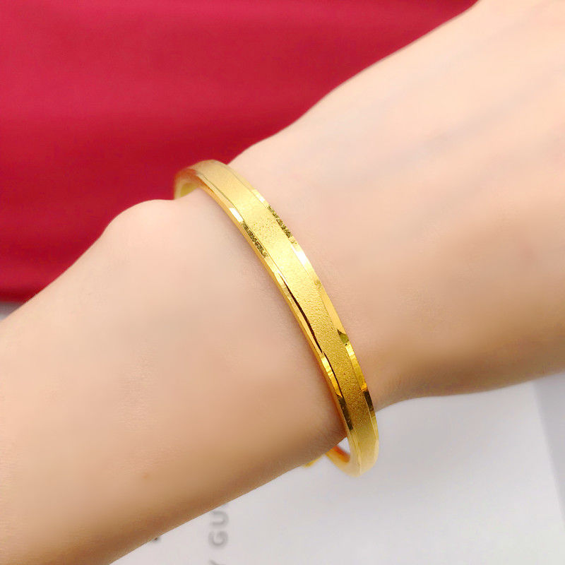 【 New Product 】 Vietnamese sand gold bracelet that doesn't fade for a long time, women's matte surface gold-plated bracelet, European currency gold colored gold jewelry trend details Picture