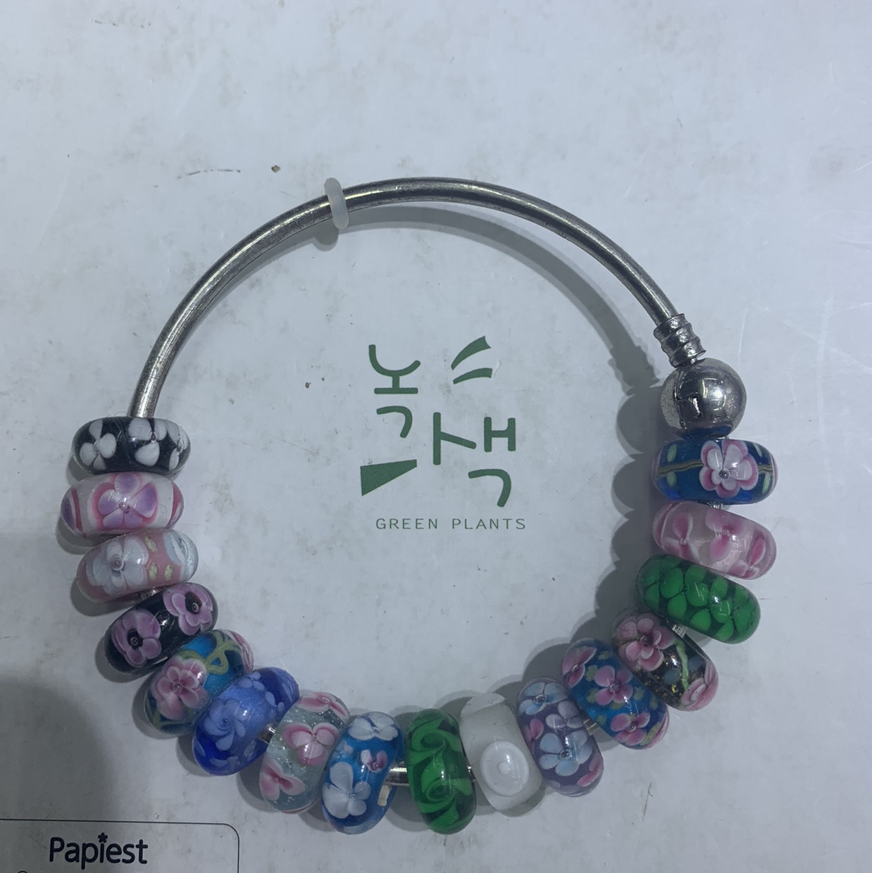 Pandona quality glass full figure