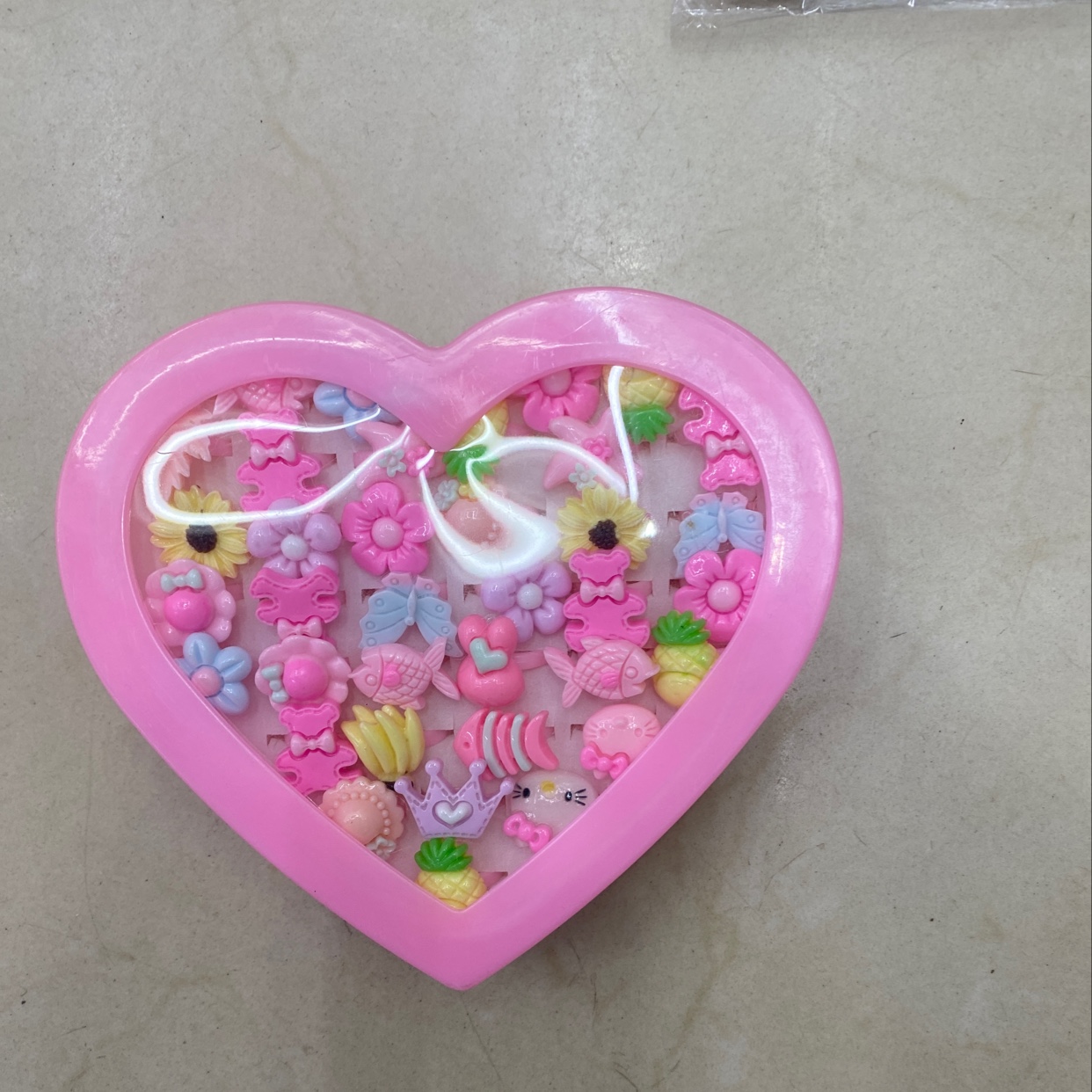 A non-glittering flower ring details Picture