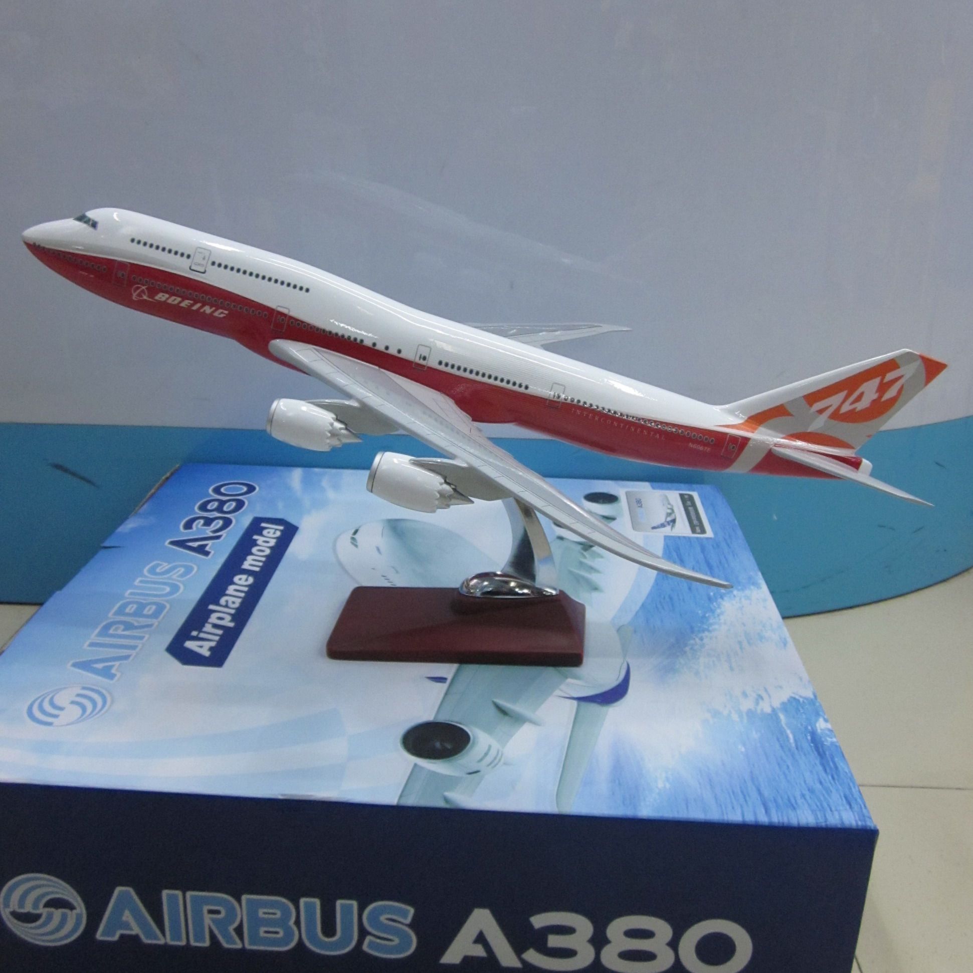 飞机模型（波音公司B747-8原型机）仿真飞机模型  树脂飞机模型