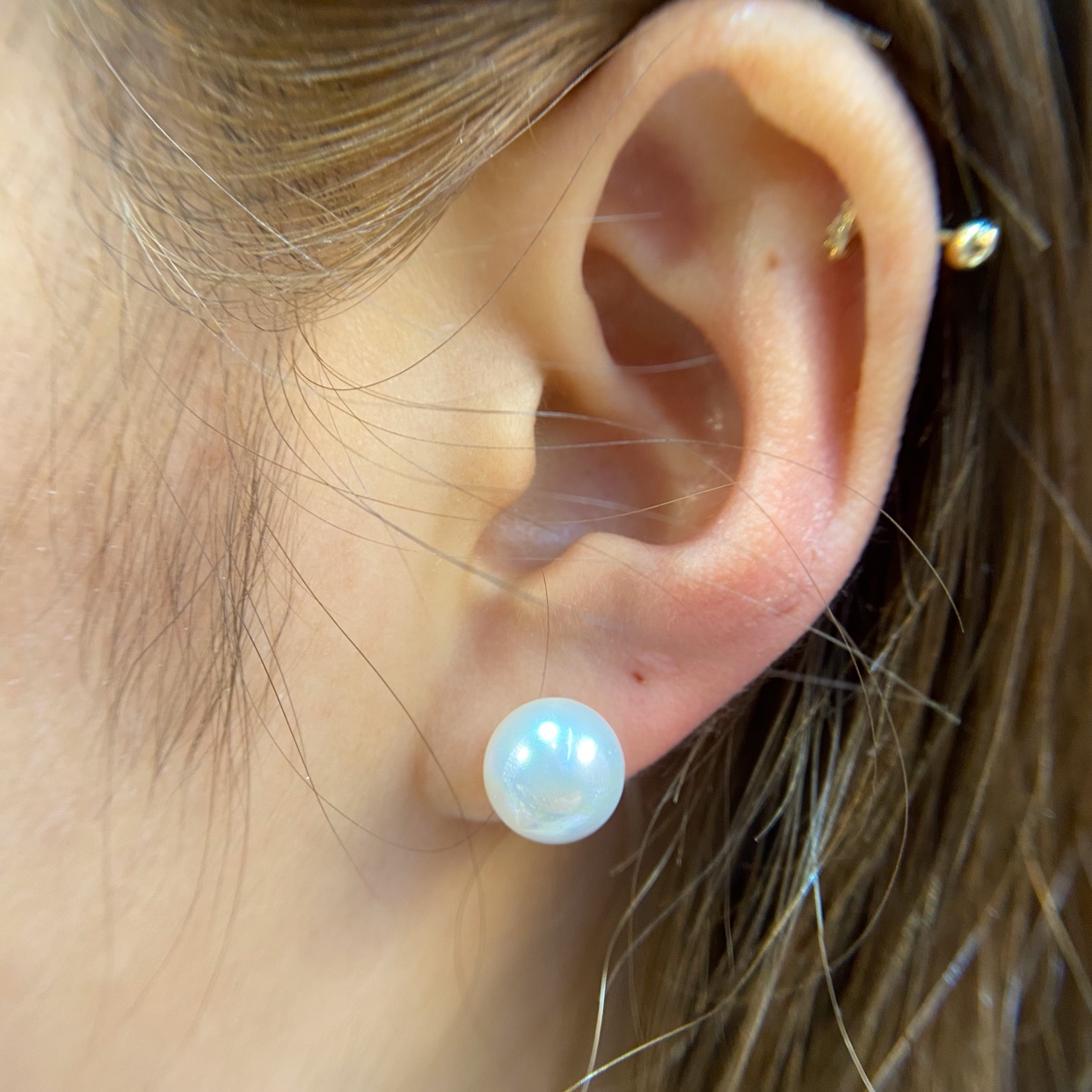 The whole body of 10mm shell bead stud can be packaged in pure silver for one hair replacement thumbnail