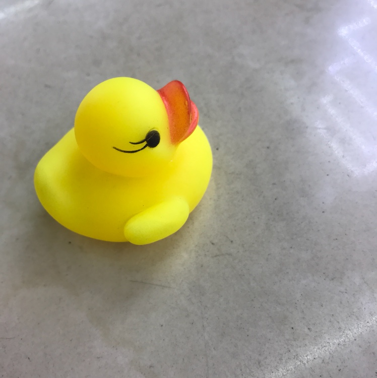 Factory direct sales of 20-piece sets of baby yellow duck bath toys, children's duckling toys, vinyl toys, 0.38 per piece Specification image