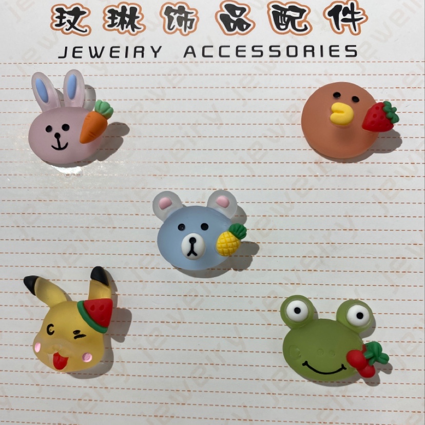 Translucent cartoon with fruits