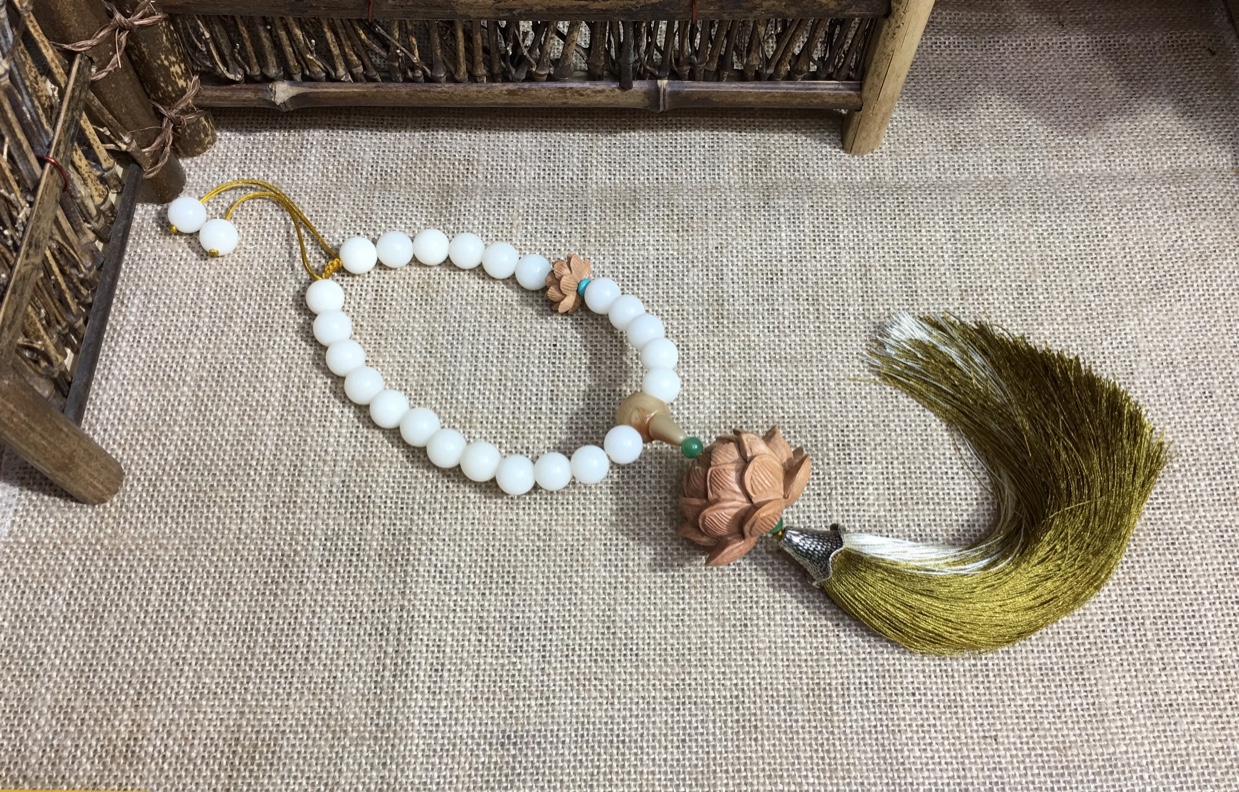 Buena suerte (modelo de jade blanco) Item Picture