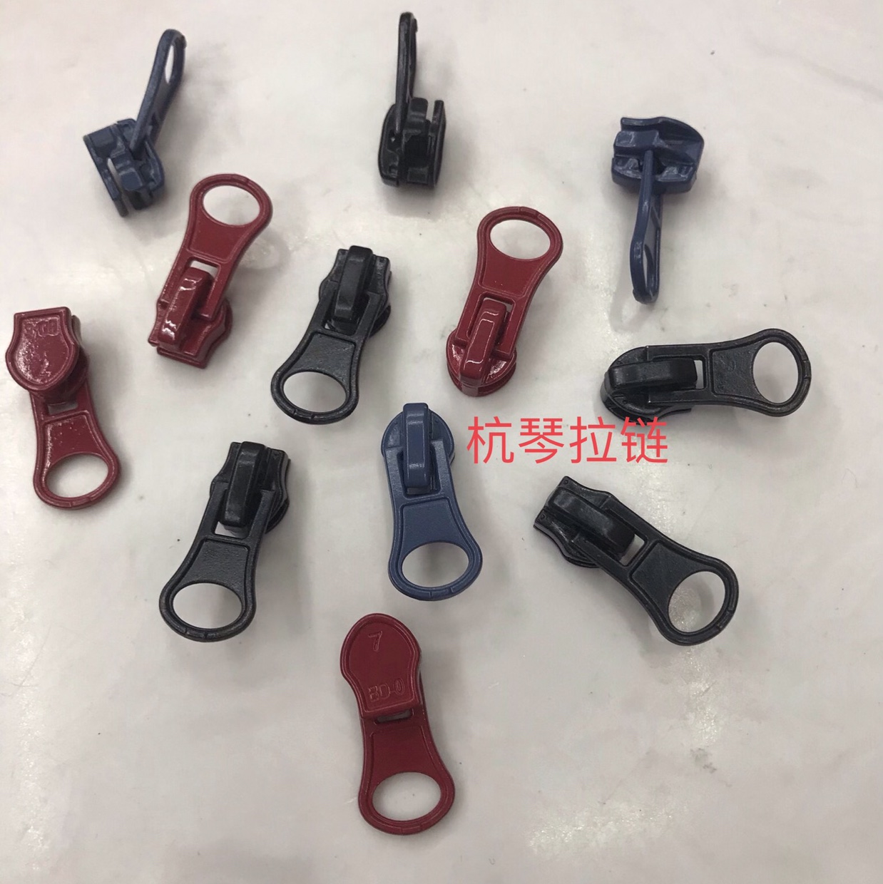 5# nylon pull-down zipper head