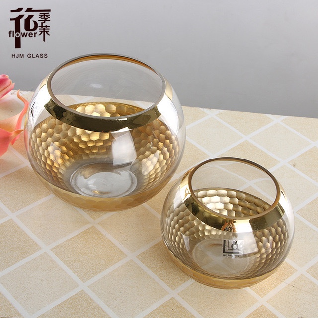 Factory direct sales and wholesale of Nordic simple and light luxury electroplated gold ground honeycomb spherical glass vases, candlesticks, hydroponic flower arrangement decorative ornaments Specification image