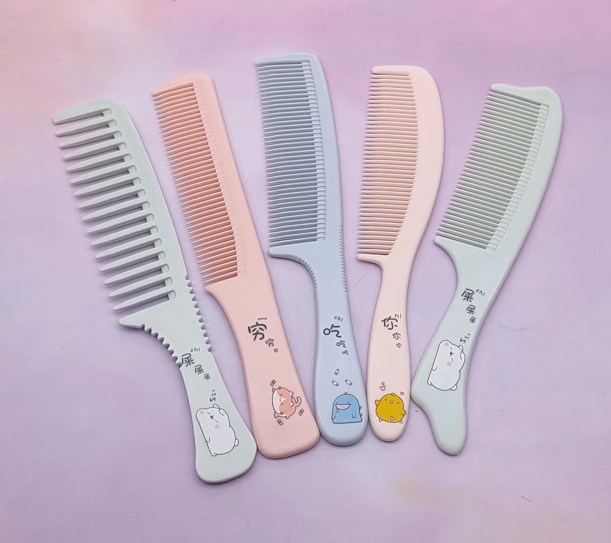 5501 Color engraved cartoon style hair comb for Eating and Sleeping