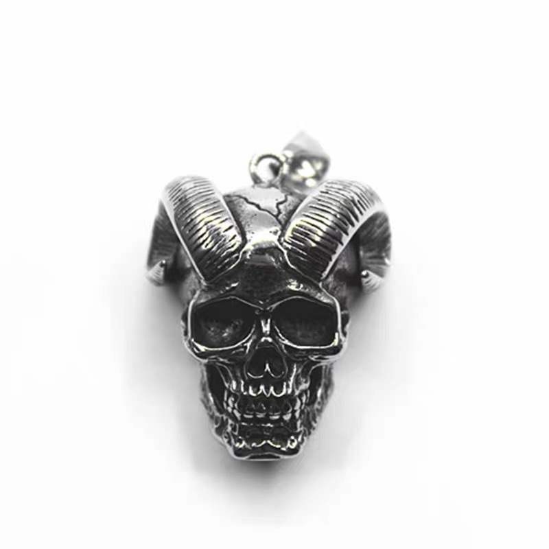 Retro and powerful ram horn skull pendant titanium steel men's necklace, trendy hip-hop personality punk style sweater chain full figure