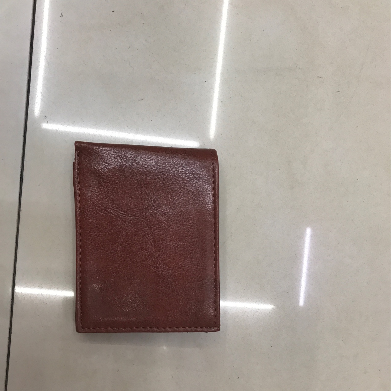 欧美经典款式男钱包小版图