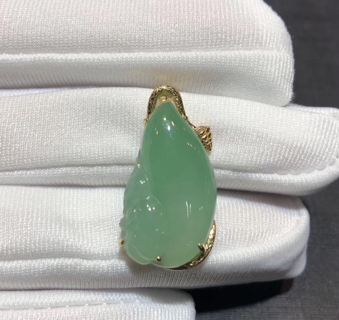 18k gold jade pendant 13