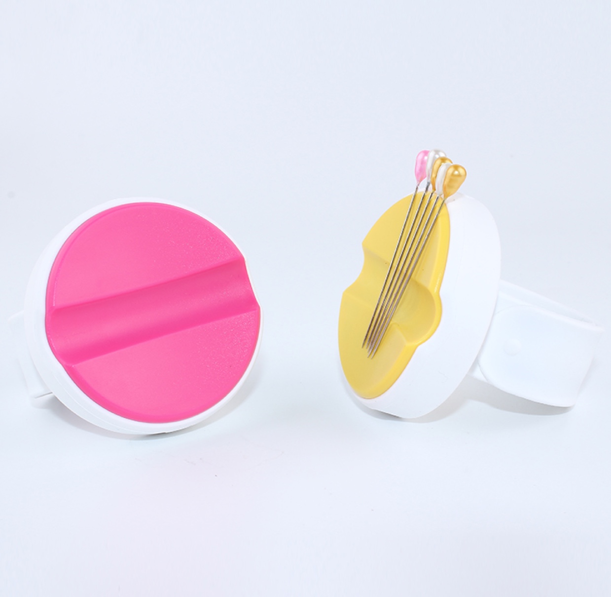 手腕吸针器  DIY手工拼布工具 珠针手纳盒 磁性吸针盒 腕带吸针器