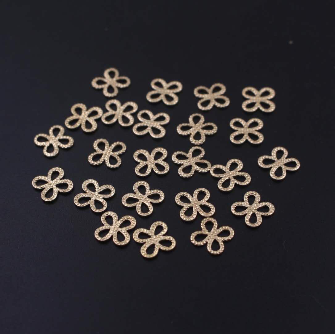 Ancient-style diy four-leaf clover piece pure copper color retention 8mm hanging head accessory connection piece