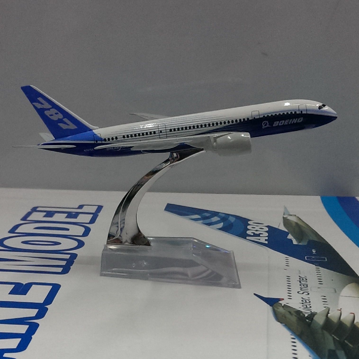 金属飞机模型（B787原型机）飞机模型 合金飞机模型 仿真飞机模型产品图