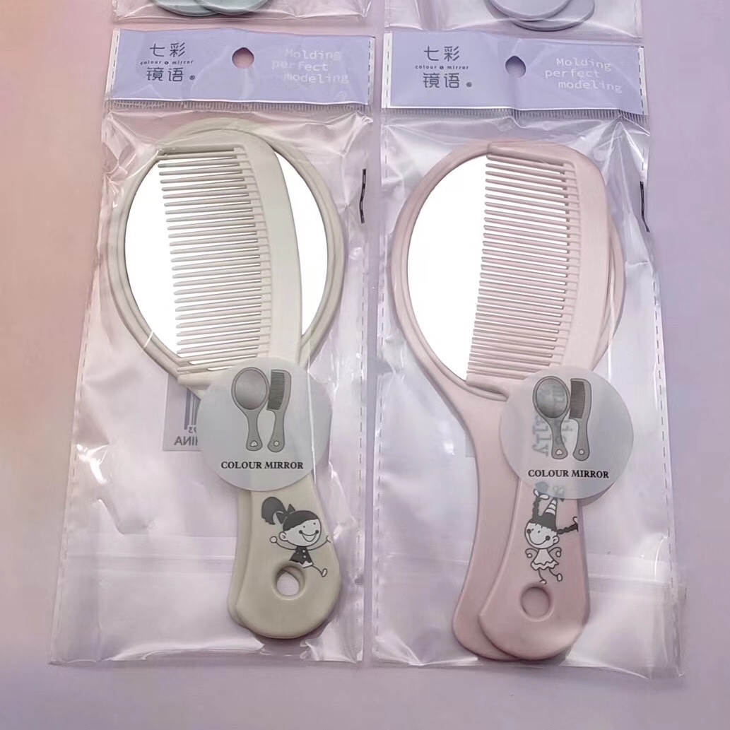 The small set of mirrors with combs and mirror combs come in a variety of styles, featuring cartoon covers and are popular and trendy items details Picture