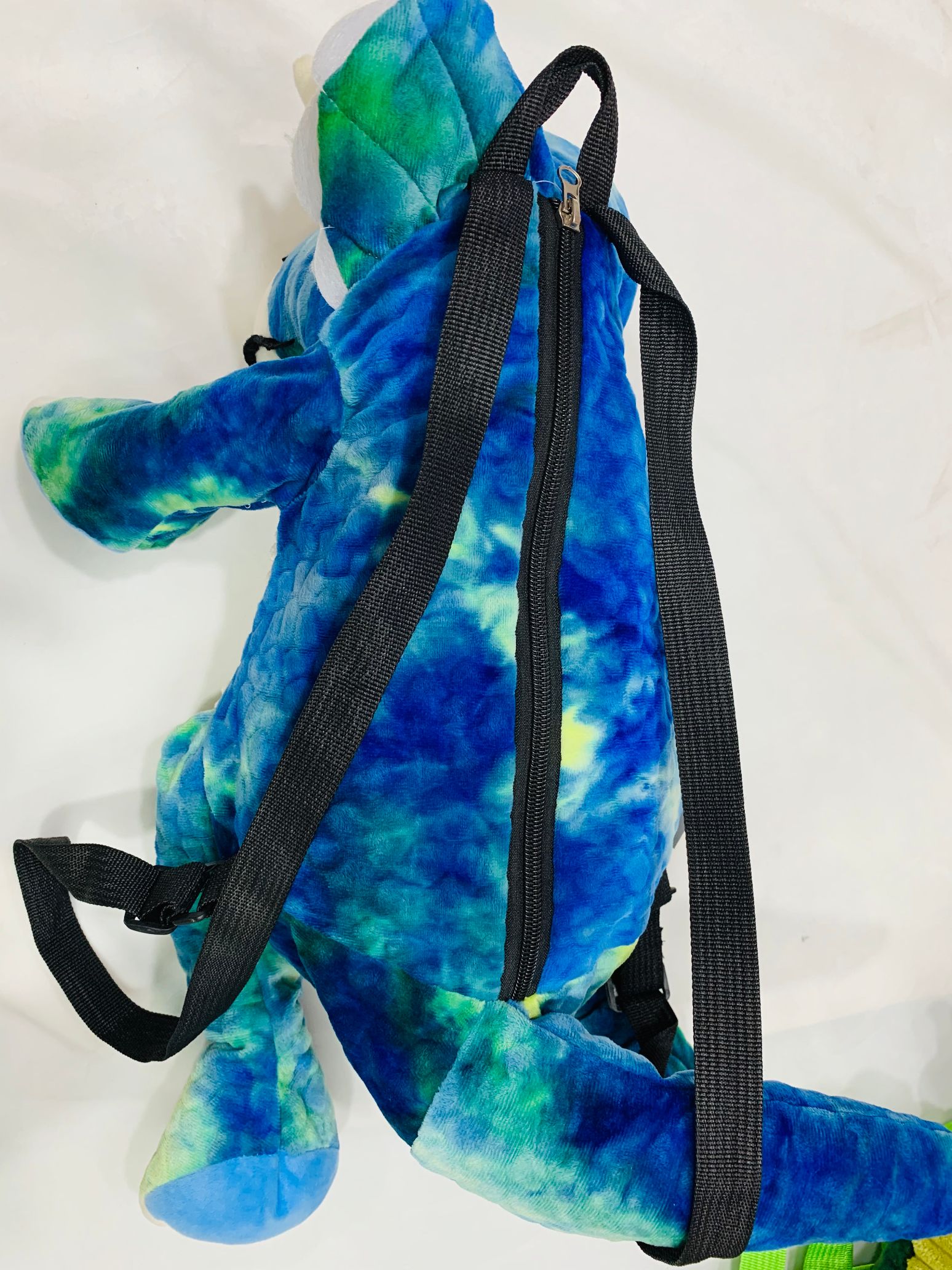 Plush dinosaur schoolbag, plush cartoon bag, kindergarten boy schoolbag, dinosaur-shaped backpack details Picture