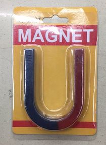 Experimental model of U-shaped magnet physics