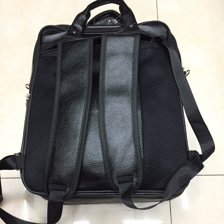 pu三用电脑包，可单背双背、手提产品图