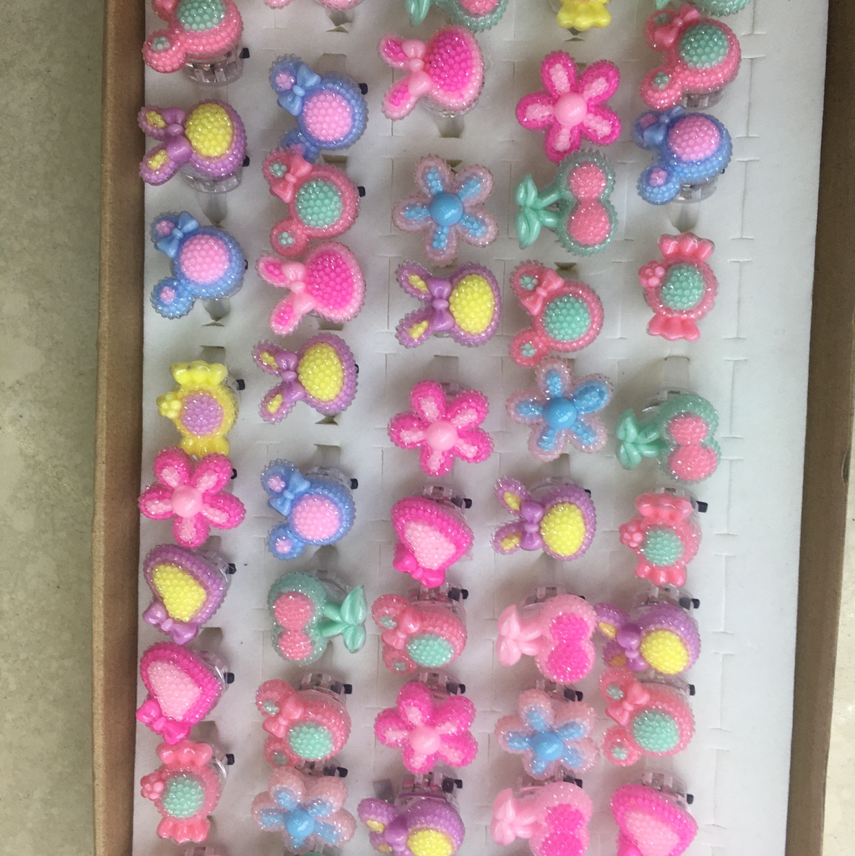 亚克力发光戒指产品图