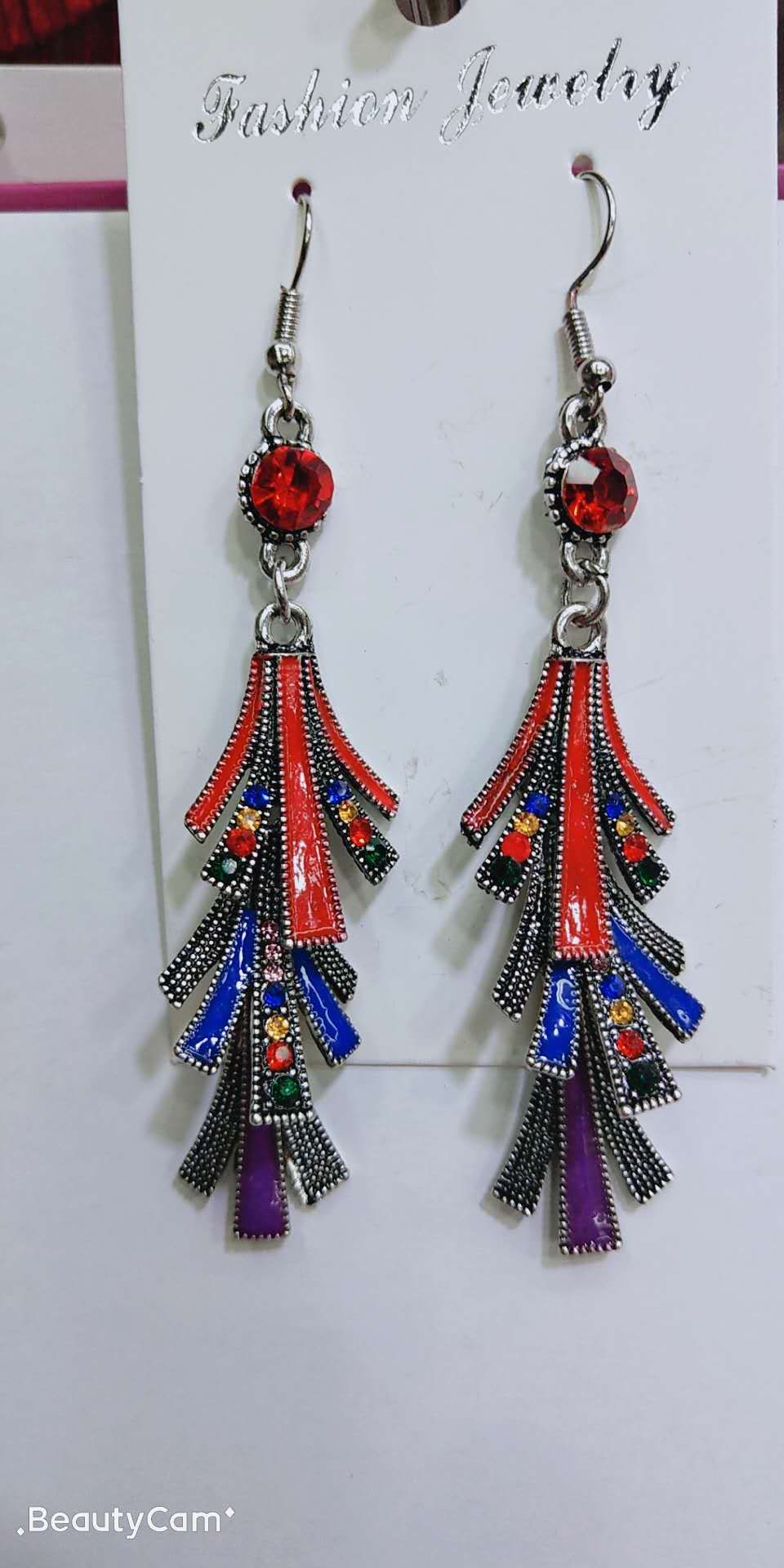 Fashionable, versatile, simple and elegant style, 66 Mia earrings, elegant and new