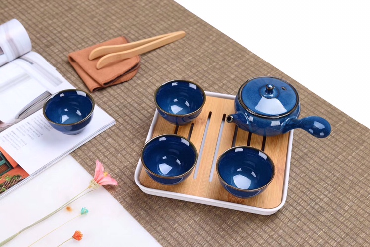 A pot of four cups ru kiln travel pack portable wrapping box