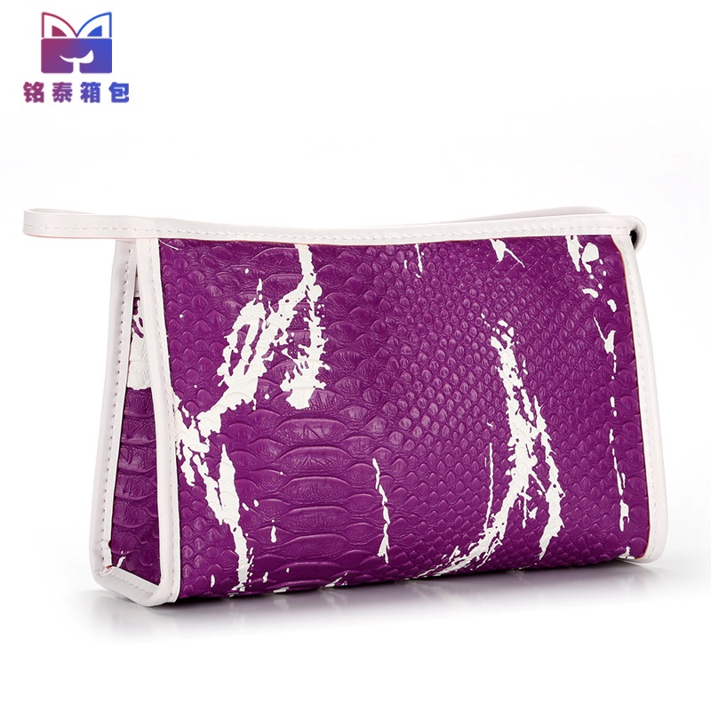 水墨鳄鱼纹化妆包化妆袋洗漱包手拿包新款PU料公文袋包