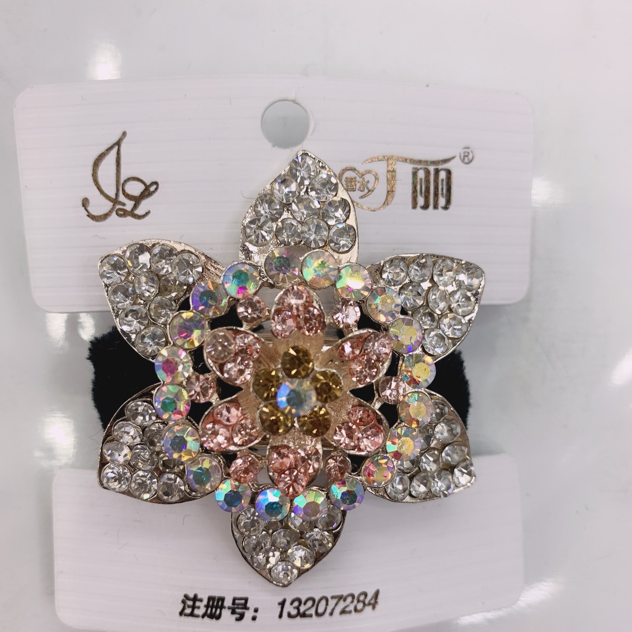 Manufacturers direct selling, quality assurance. Full drill ring, classic hot style head rubber band, South Korea flannelette ring, coils hair tie hair ball hair string drill hundred tower. thumbnail