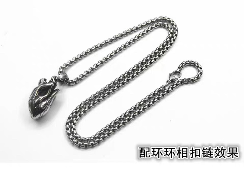 Japanese and Korean retro cool solid three-dimensional heart pendant, titanium steel trendy men's necklace, hip-hop personality pendant, sweater chain, stainless steel necklace Specification drawing