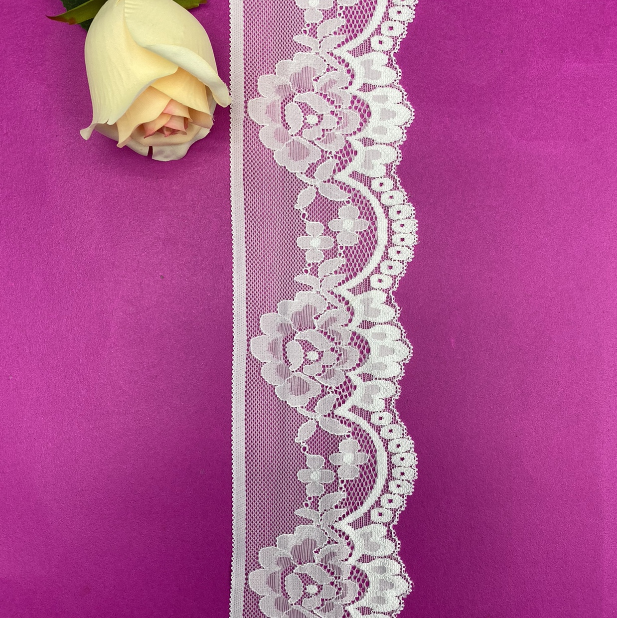 A0222（宽度9CM）蕾丝花边、有弹花边、无弹花边、睫毛花边、花边面料，服装辅料、新款花边