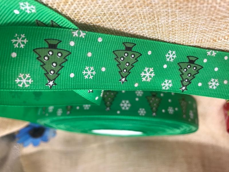 The Christmas tree thumbnail