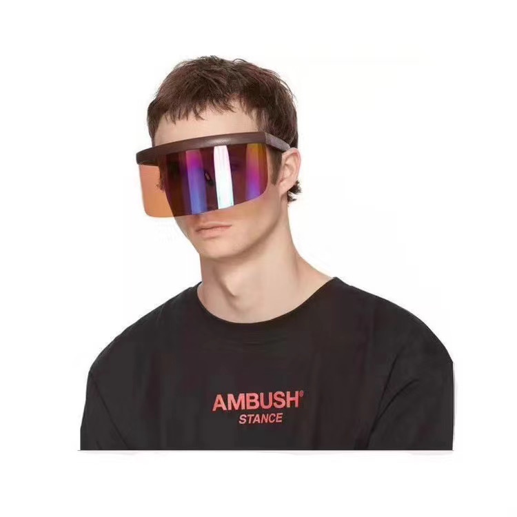 新款面罩白底实物图