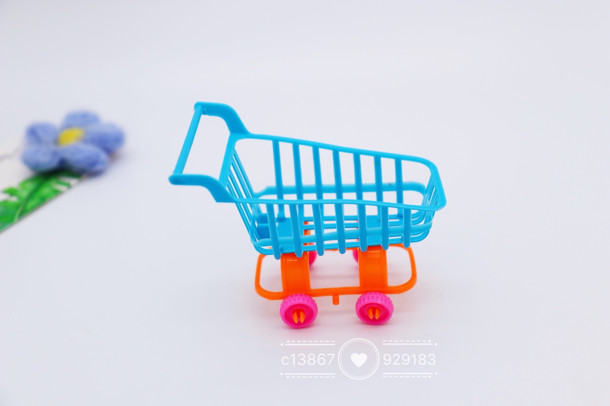 Shopping carts, children's plastic toys, role-playing toys, gifts Application Scenario