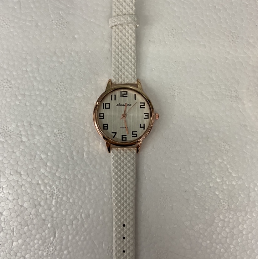 Trendy and fashionable digital women's belt watch