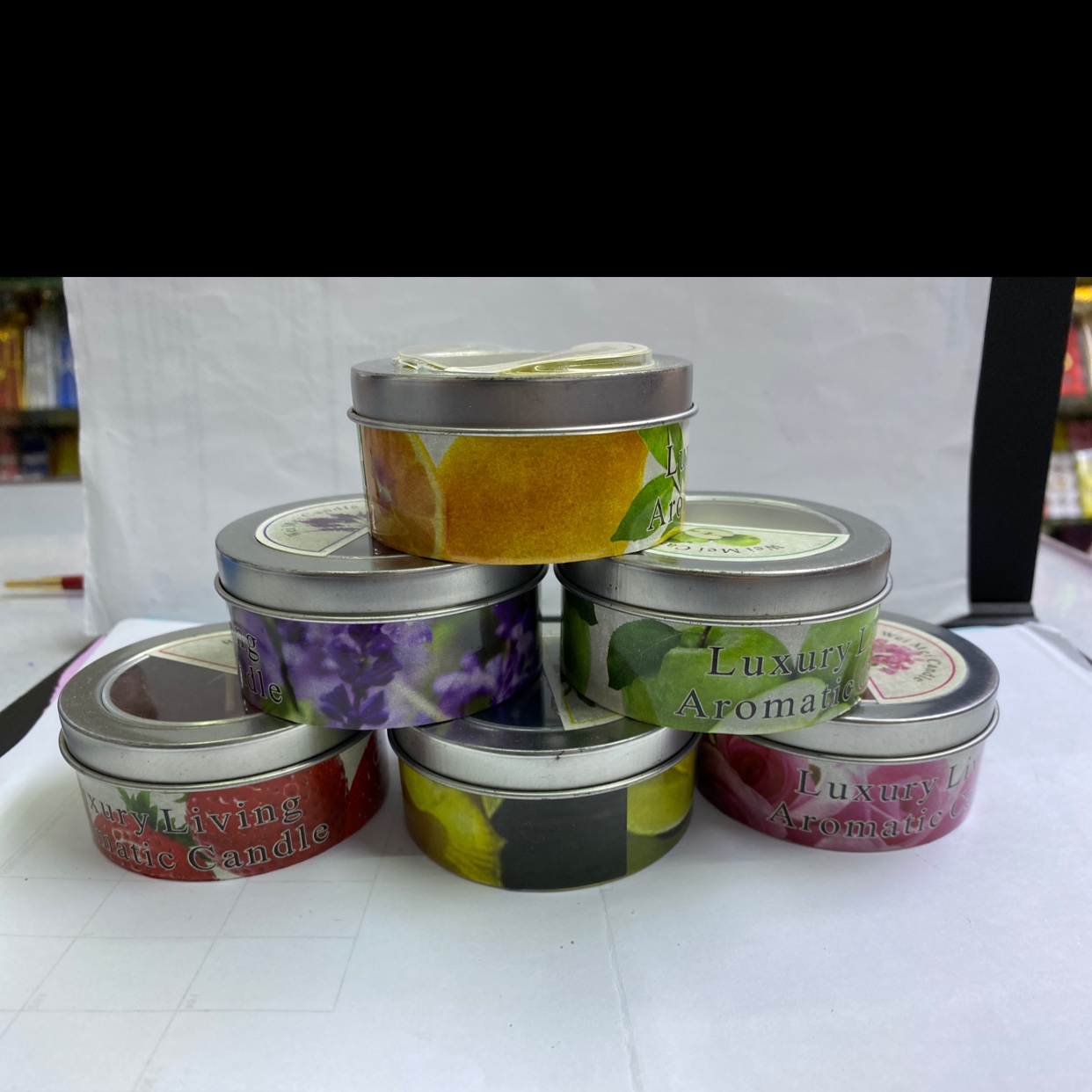 Tinplate with scented wax
