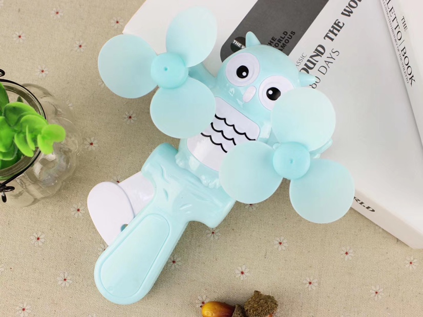 Hot-selling owl double-head mini hand pressure fans, hand-held hand pressure fans, and children's double-head hand pressure fans are selling well at street stalls undefined