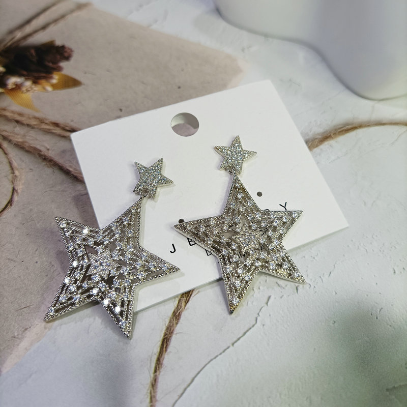 Ming ren ornaments ins feng small ring sterling silver earrings fragrance grandma double C pearl small fragrance earrings Korean temperament web celebrity earrings female sterling silver needle thumbnail