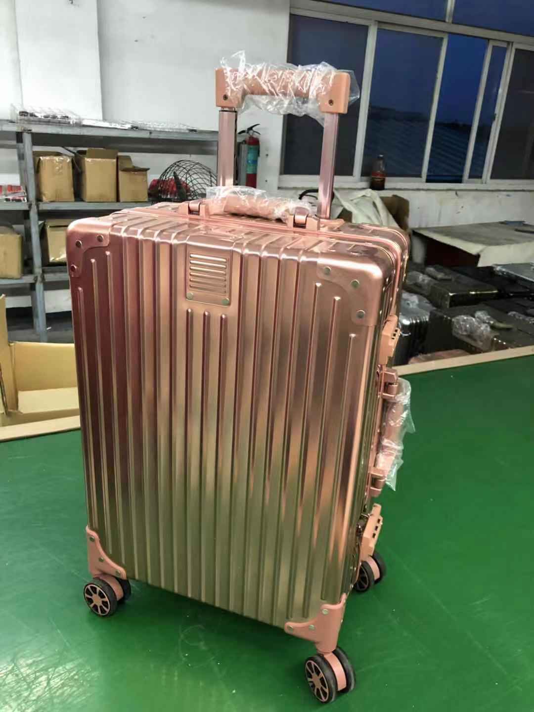 镁铝合金高端拉杆箱包，成功人士的象征产品图