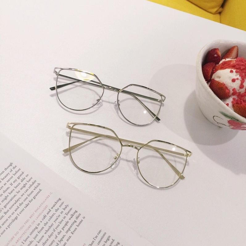 New fashionable sunglasses